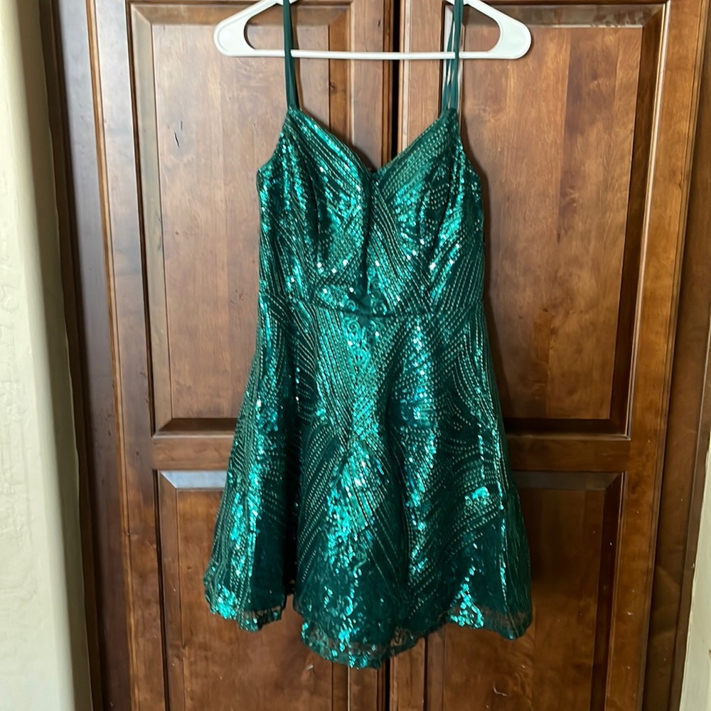 City Vibe formal dress size 5 new